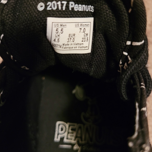 Vans x Snoopy Old Skool shoes - Picture 4 of 7